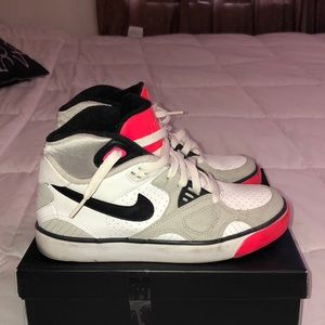 Nike Auto Force Trainer